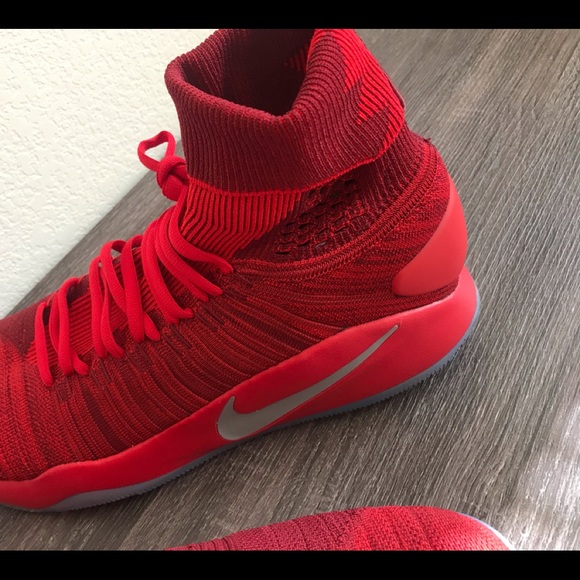 Nike Hyperdunk Team Red Size 15 New